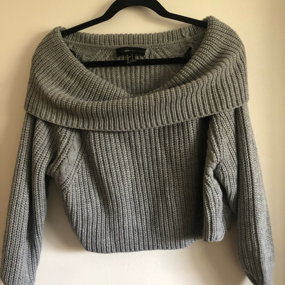 Forever 21 crop off the shoulder sweater🤩